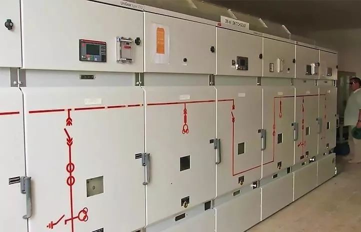 高電壓開關柜突然跳閘，怎么辦？(8月19日)