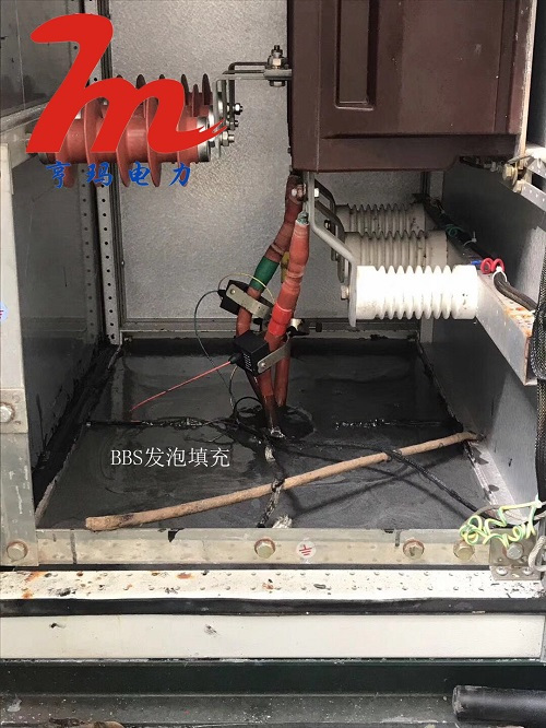 開關柜，環(huán)形網絡機柜和機箱的防冷凝堵塞方案