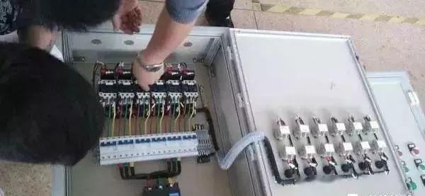 配電柜型號(hào)和內(nèi)部結(jié)構(gòu)分析，一篇文章就足夠了！