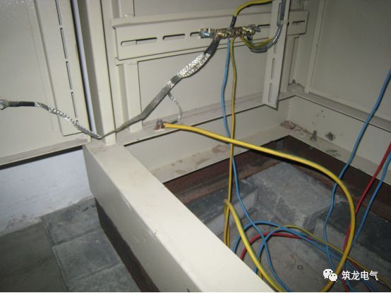 《建筑電氣工程施工質(zhì)量驗(yàn)收規(guī)范》GB50303-2015 配電箱(機(jī)柜)安裝詳細(xì)說(shuō)明！